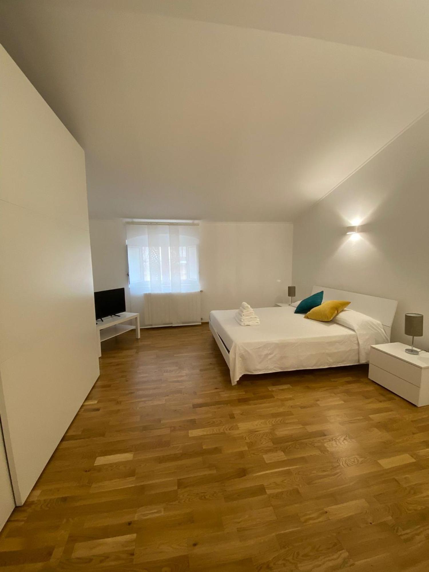 Apartamento La Casa Di Lello Tarento Exterior foto